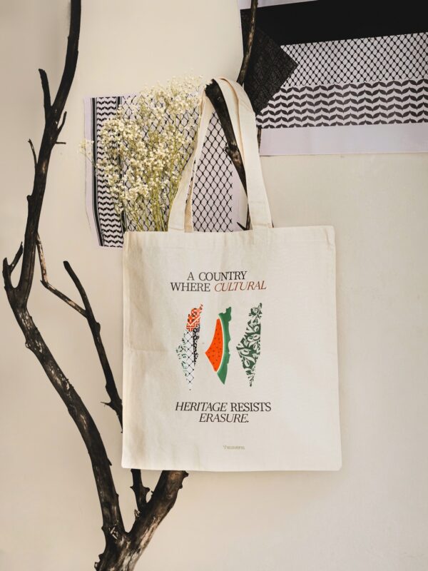 Heritage resists - Tote Bag
